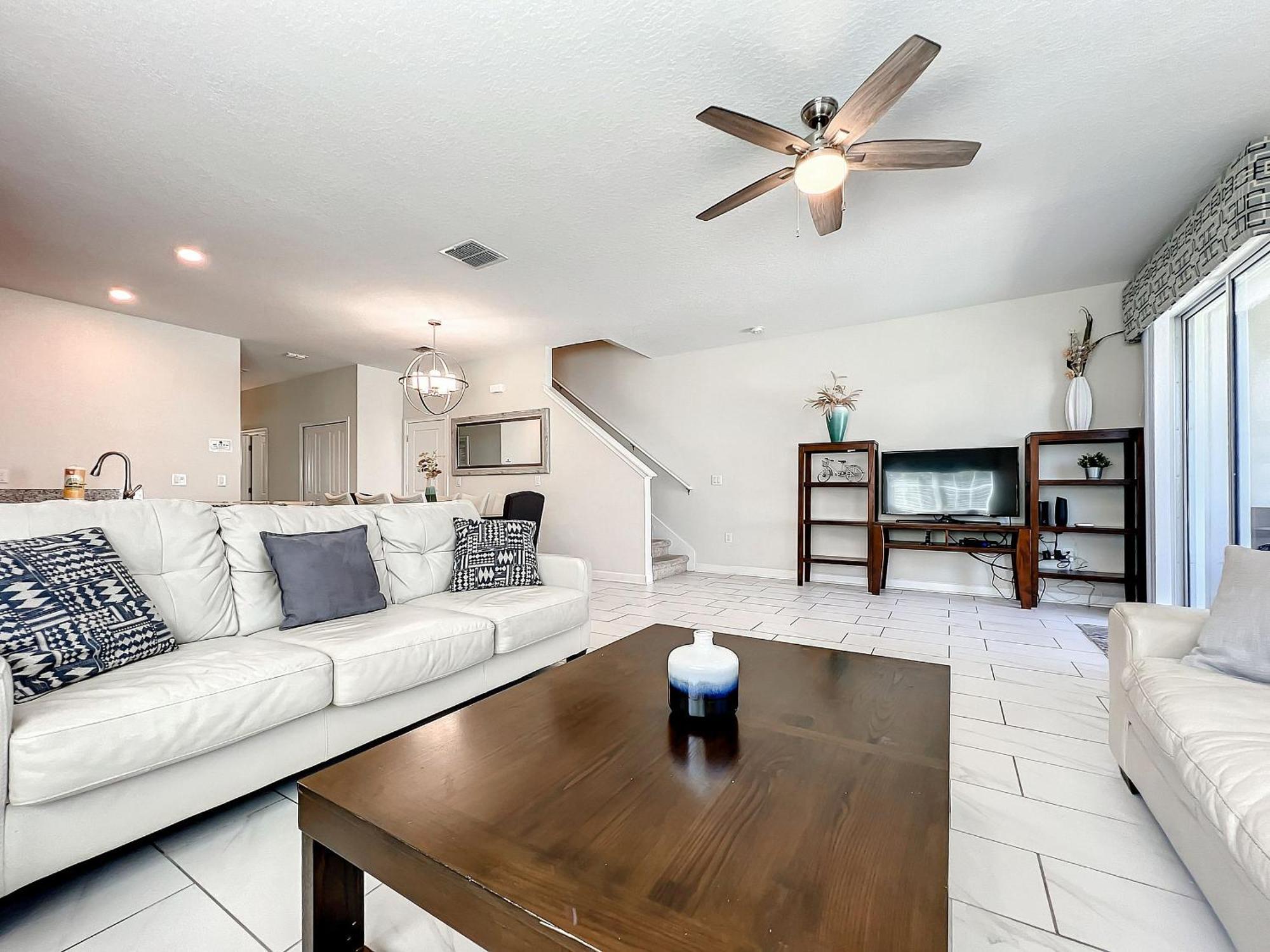 Stunning 5 Bedroom House Near Davenport
